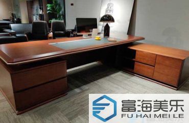 大班臺(tái)辦公桌選購注意事項(xiàng)