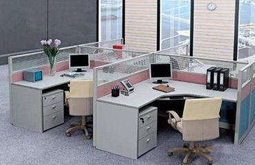 屏風辦公桌為何如此受歡迎？