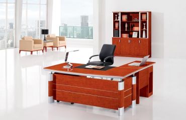 紅木辦公桌那種比較好？