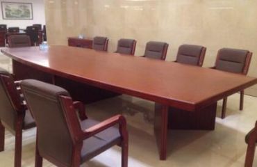 實木會議桌要如何使用？