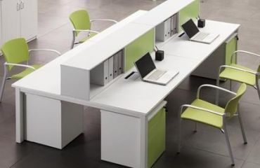 在選擇辦公家具廠家時應(yīng)該注意什么？